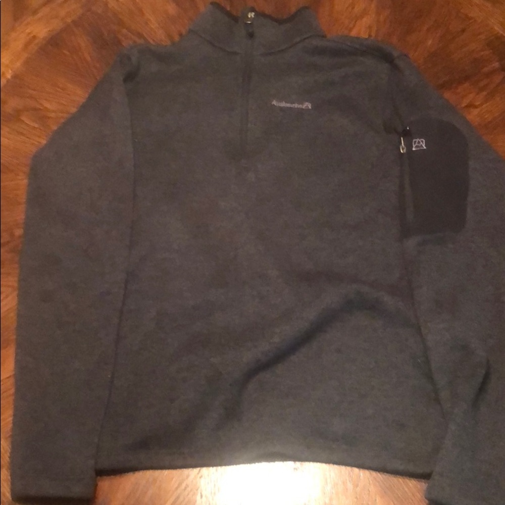Avalanche Quarter Zip Fleece